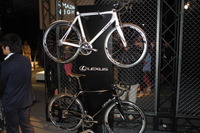 レクサスの自転車、世界限定100台で価格は100万円 画像