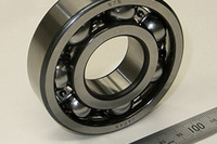 NTN、デフやミッション向けの耐圧痕性向上深溝玉軸受を開発 画像