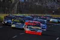 【NASCARキャンピングワールド 第5戦】トヨタのカイル・ブッシュが2011年以来の初勝利を飾る 画像