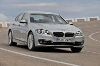 BMW 5シリーズ、初の大幅改良…内外装をアップデート 画像
