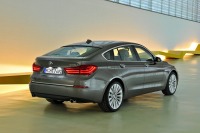 BMW 5シリーズ グランツーリスモ、大幅改良…リアゲートが新デザインに 画像