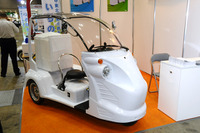 【スマートコミュニティジャパン13】プリント基板メーカーが手がけた2人乗り3輪EV 画像
