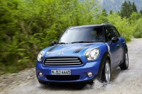 MINI クロスオーバー&ペースマン、欧州向けクーパーに4WD…オール4 拡大展開 画像