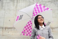 雨天時の交通事故を減らすキャンペーン、全国一斉傘開きを実施…東京スマートドライバー 画像