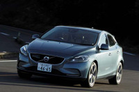 ボルボ V40 シリーズ、2014年モデルを発売…自転車を検知する自動ブレーキシステムを採用 画像
