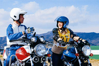 ホンダ、バイクとクルマの安全運転スクールを開催 画像