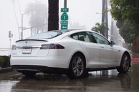 パナソニック、テスラ向けリチウムイオン電池セルの累計出荷1億個を達成 画像