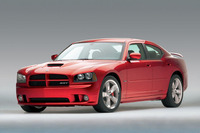 【ニューヨークモーターショー05】ダッジ チャージャー SRT8、どんっ 画像