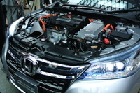 【ホンダ アコード 新型発表】ハイブリッド専用で商品をわかりやすく…関口執行役員 画像