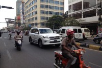 【中田徹の沸騰アジア】混沌のカンボジア自動車市場、プノンペンは カムリ博物館？ 画像