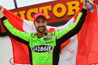【INDYCAR 第10戦】ヒンチクリフが今季自身初のオーバル勝利、琢磨リタイア 画像