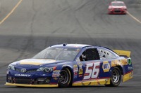 【NASCARスプリントカップ 第16戦】トヨタ、マーティン・トゥルークス・Jr.が218戦ぶりの勝利 画像