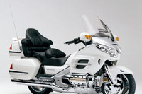 ホンダ ゴールドウイング「30周年記念車」 画像