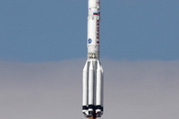 ロシア グロナス測位衛星3機を搭載したプロトンMロケット打ち上げ失敗 画像