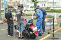 近畿運輸局、和歌山マリーナシティにおいて街頭検査、不正改造車10台に整備命令発令 画像