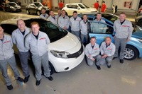 日産 ノート 新型、欧州で現地生産を開始…英サンダーランド工場 画像