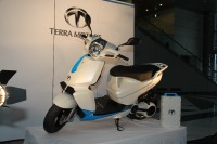 世界初のスマートフォン連動電動バイク投入…テラモーターズ A4000i 画像