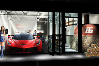 フェラーリやアルファロメオなど高級スーパーカーとのコラボレーションバル誕生 画像
