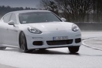 ポルシェ パナメーラ 改良新型に Eハイブリッド…先進のPHV 画像