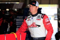 【NASCARキャンピングワールド 第9戦】トヨタ、T・ペターズが今季初勝利 画像