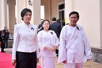 カンボジア首相の父死去 タイ首相が葬儀に参列 画像