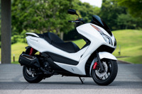 ホンダ フォルツァ Si、新型の軽二輪スクーター［写真蔵］ 画像