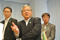 日野鈴木専務、古河工場の全面稼働前倒しによる部品メーカーへの影響はない 画像