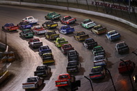 【NASCARキャンピングワールド 第10戦】43年ぶりのダートレース、トヨタは4台がトップ10フィニッシュ 画像