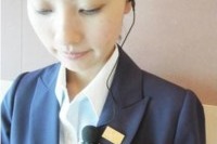 JAL、NTTドコモと共同開発したスマートフォン用タイピングマイクを業務改善に活用 画像