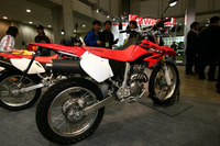 【東京モーターサイクルショー05】バイクナビの提案も…ホンダ写真蔵 画像