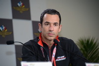 【INDYCAR】カストロネベスがストックカーでクラッシュ、負傷 画像