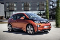 テスラCEO、BMW i3 にコメント…「改善の余地ありだね」 画像