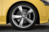 アウディ TT に累計生産50万台記念車… TTS コンペティション 画像