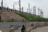 デリーメトロ、電気系統トラブルにより一部路線運航停止 画像