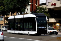 札幌市電の新型低床車、愛称は「ポラリス」に 画像