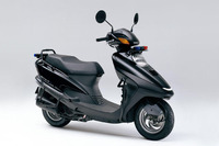 ホンダ、二輪AT免許用の教習車を発売 画像