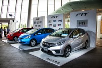 【ホンダ フィット 新型発表】Bピラー前方にルーフピーク、躍動感を表現 画像