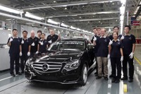 メルセデス Eクラスロングの改良新型…中国で生産開始 画像