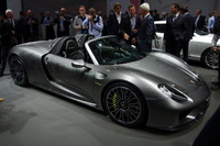 【フランクフルトモーターショー13】ポルシェ 918スパイダー 量産仕様が初登場…0-100km/h加速2.8秒 画像