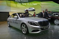 【フランクフルトモーターショー13】メルセデス Sクラス 新型、PHV発表…大型高級車で33.3km/リットル 画像