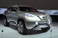 【ジャカルタモーターショー13】日産 TeRRA に興味無し？［詳細画像］ 画像