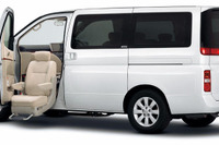 【ウェルフェア05】日産は3タイプの福祉車両を計9台 画像