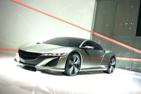 【ジャカルタモーターショー13】ホンダ NSXコンセプト、モータースポーツへの意気込み表現［詳細画像］ 画像