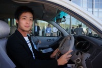 【スマートモビリティアジア13】水素エネルギーを学ぶ九大生、燃料電池車試乗「もっと知ってもらわないと」 画像