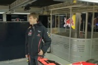 【F1】強すぎてブーイングのベッテル、地元ファンが支える［動画］ 画像