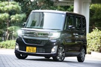 【ダイハツ タントカスタム 試乗】尖ったデザインと心強いトルク…岩貞るみこ 画像