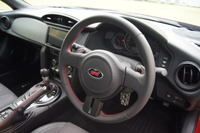 【スバル BRZ tS】上質感、女性にアピール…安全機能はSTIでもぬかりなく 画像