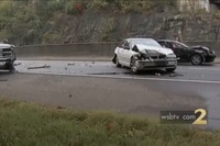 本線上で居眠り、追突そして逃走…米国で起きた事故の一部始終［動画］ 画像