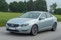 ボルボ S60 と V60 、欧州仕様に最新ディーゼル…燃費は26.3km/リットル 画像