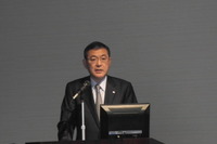 富士重吉永社長「税金は日本経済が前向きに回るようにかけるべき」 画像